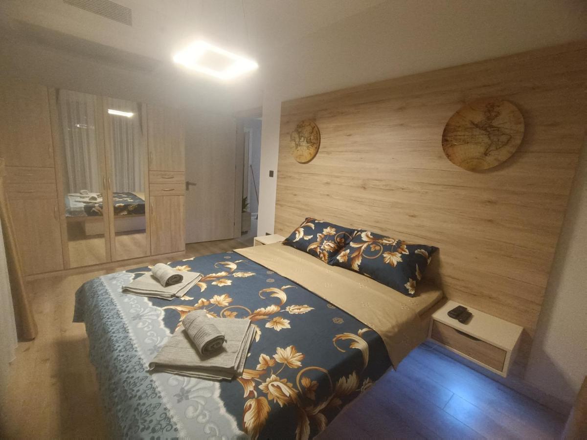 19Th & 18Th Floor Secure Apartments With Pool & Fitness & Parking Included In Price Skopje Exteriör bild