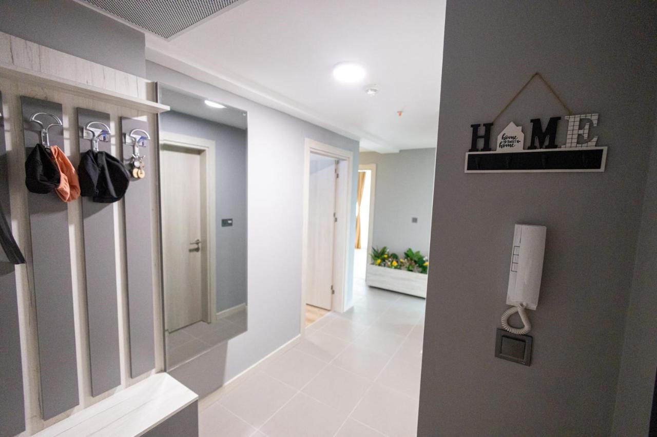 19Th & 18Th Floor Secure Apartments With Pool & Fitness & Parking Included In Price Skopje Exteriör bild