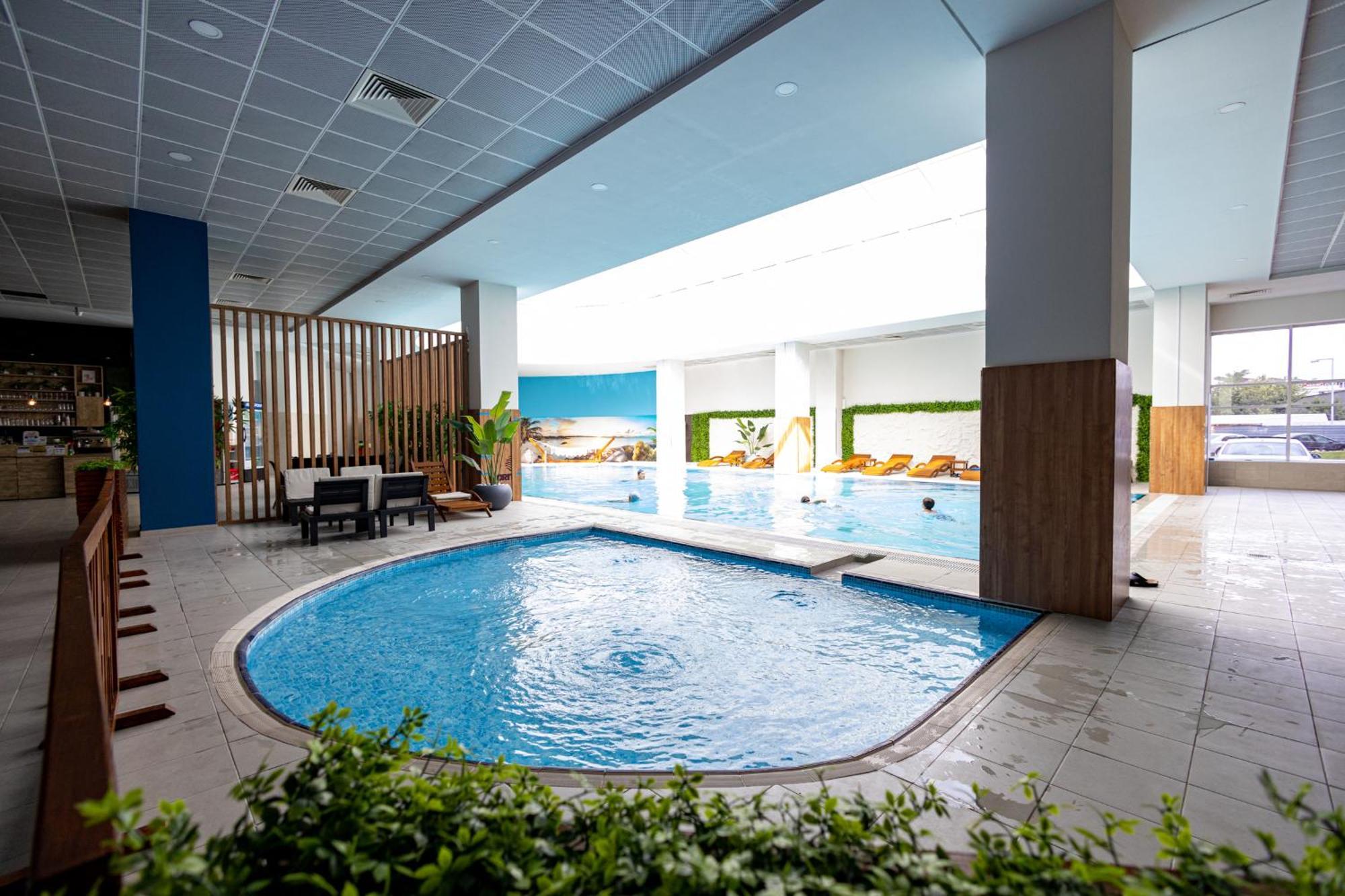 19Th & 18Th Floor Secure Apartments With Pool & Fitness & Parking Included In Price Skopje Exteriör bild