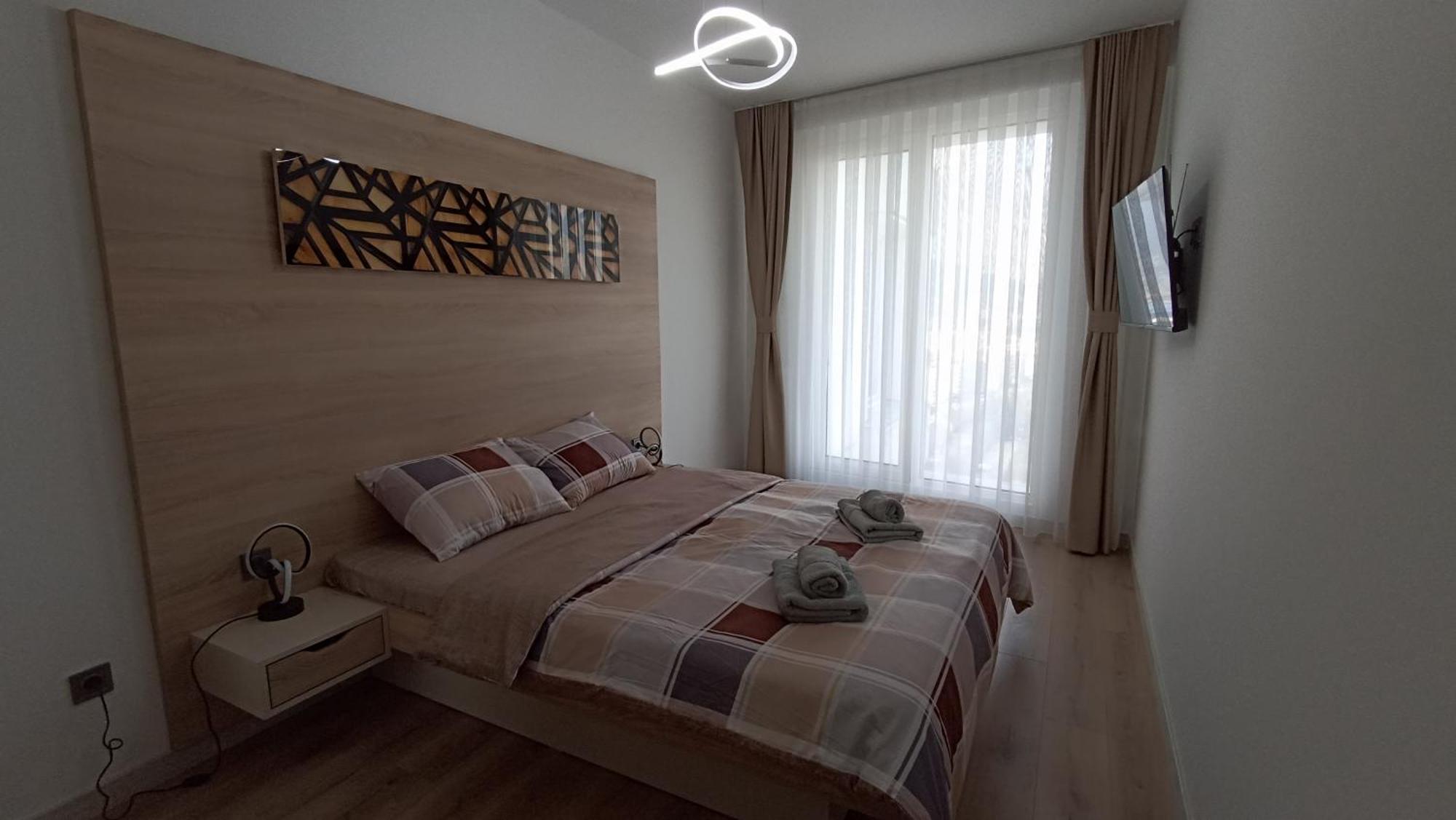 19Th & 18Th Floor Secure Apartments With Pool & Fitness & Parking Included In Price Skopje Exteriör bild