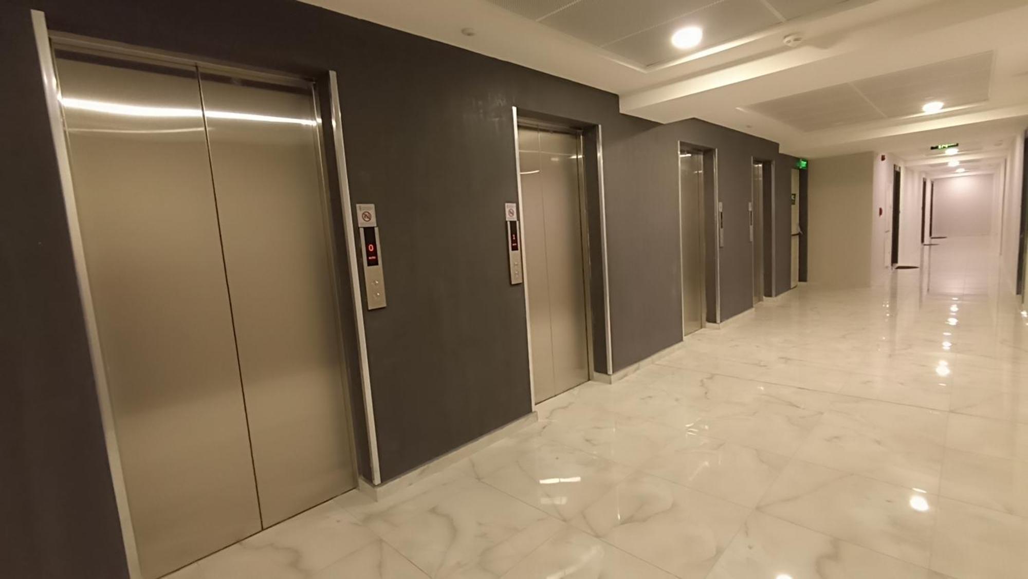 19Th & 18Th Floor Secure Apartments With Pool & Fitness & Parking Included In Price Skopje Exteriör bild