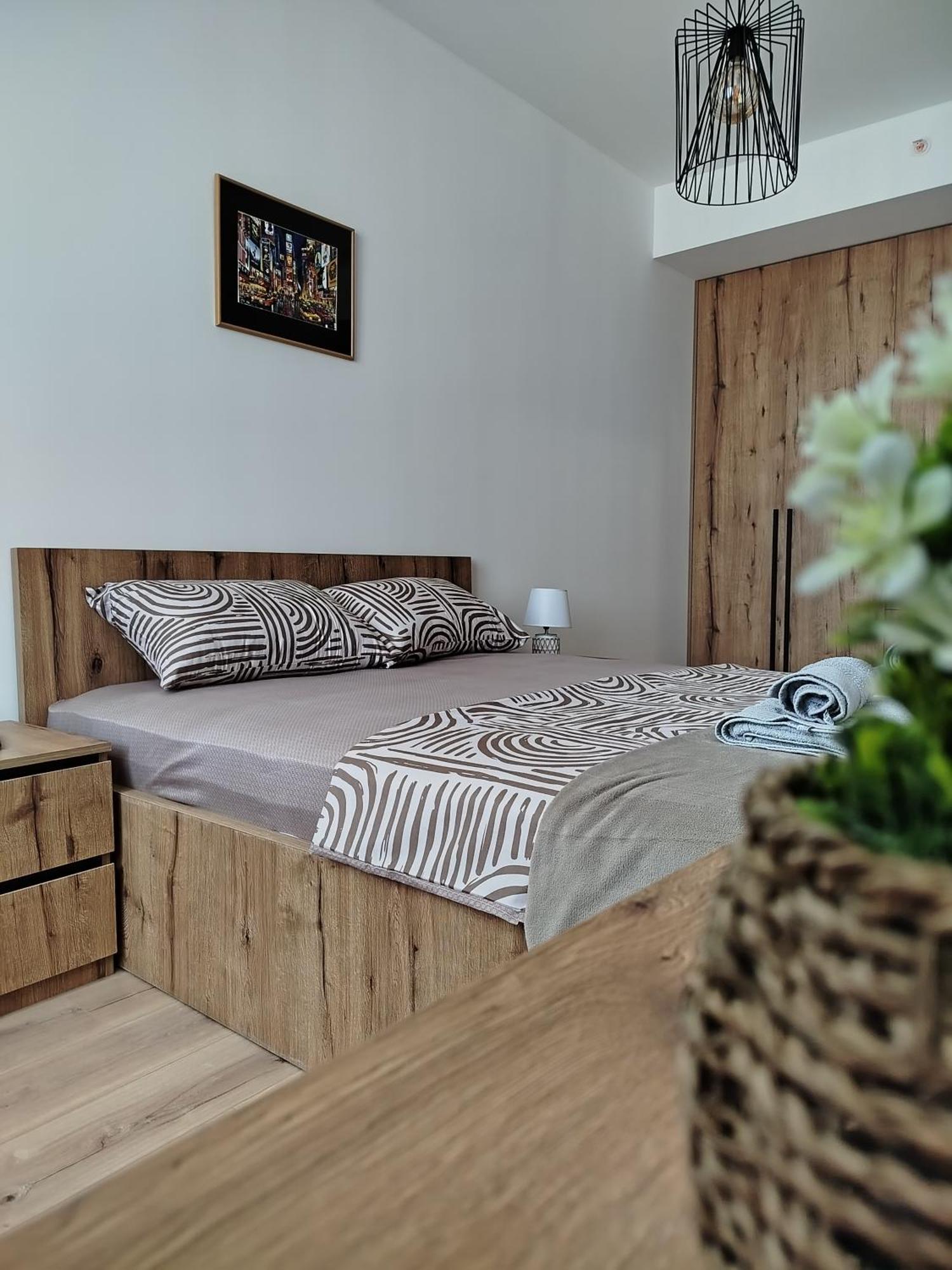 19Th & 18Th Floor Secure Apartments With Pool & Fitness & Parking Included In Price Skopje Exteriör bild