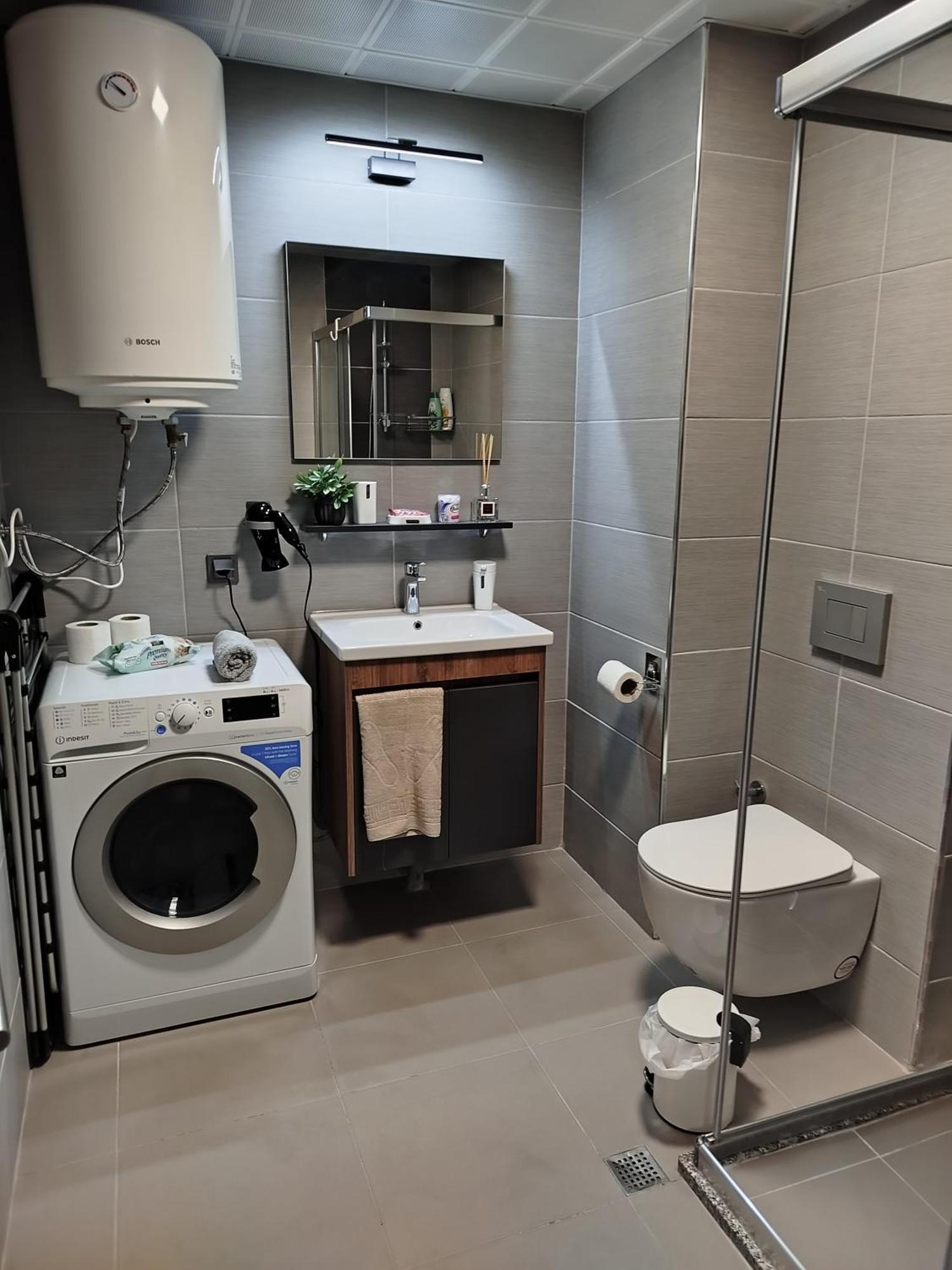 19Th & 18Th Floor Secure Apartments With Pool & Fitness & Parking Included In Price Skopje Exteriör bild