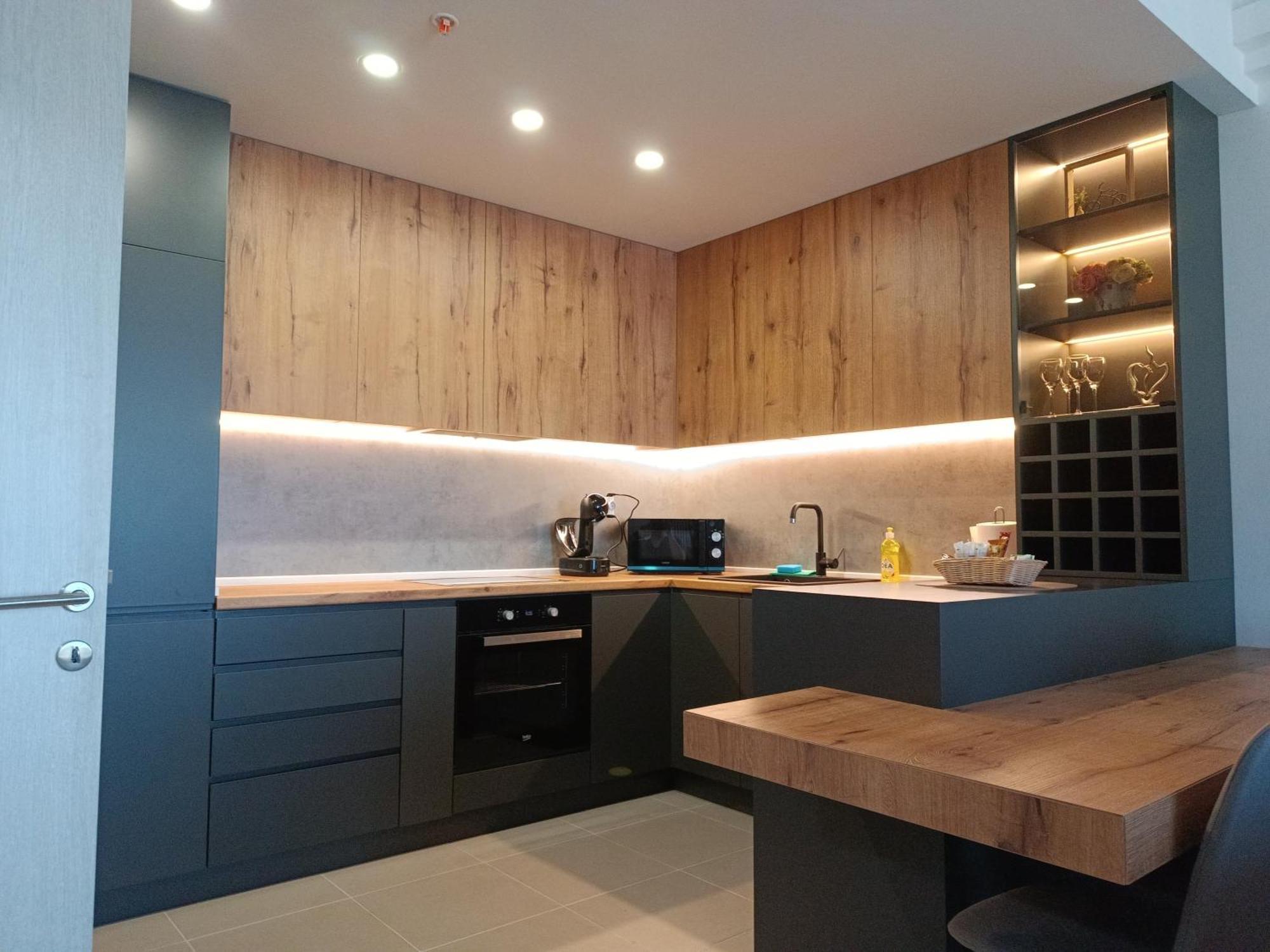 19Th & 18Th Floor Secure Apartments With Pool & Fitness & Parking Included In Price Skopje Exteriör bild