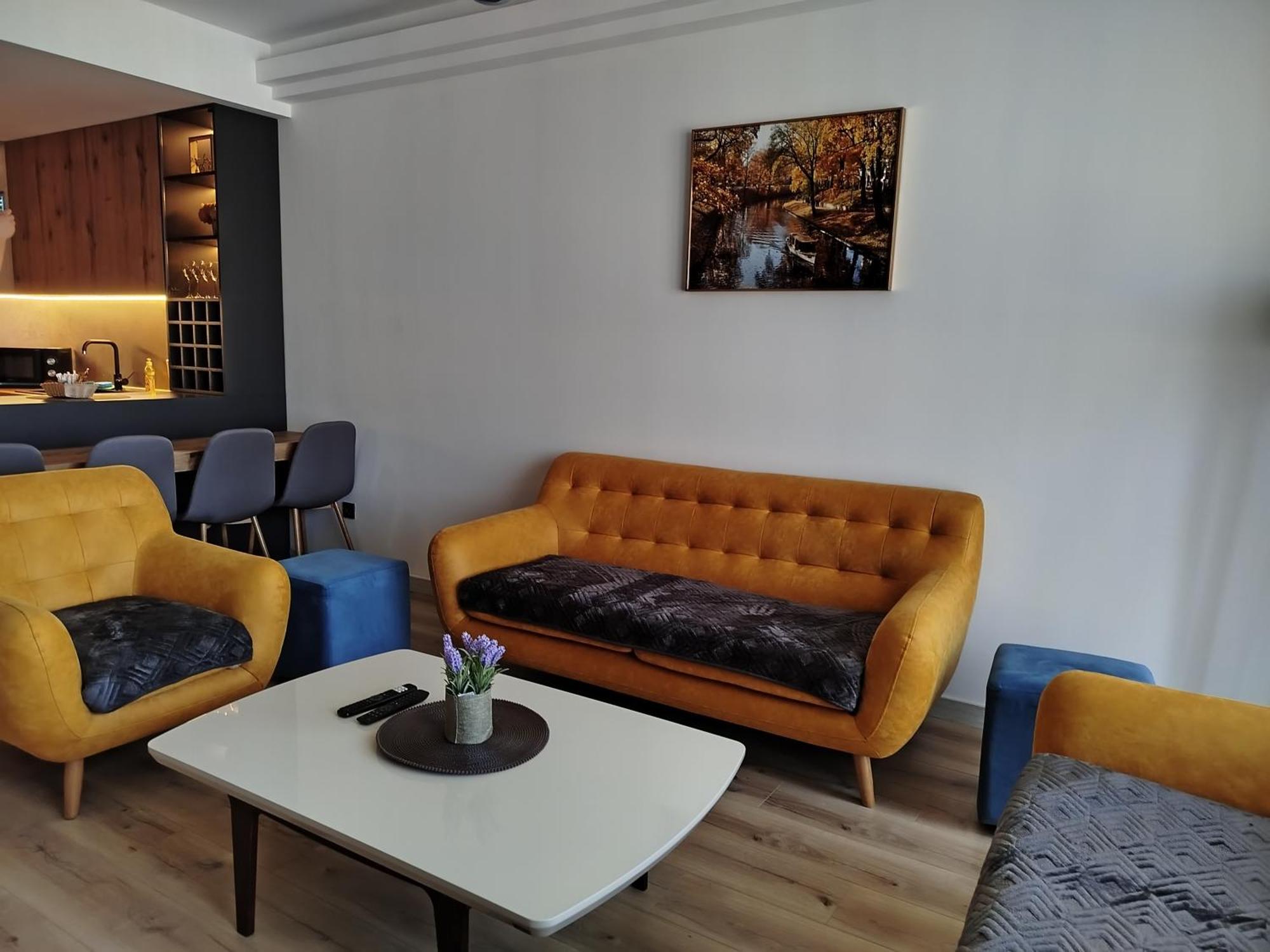 19Th & 18Th Floor Secure Apartments With Pool & Fitness & Parking Included In Price Skopje Exteriör bild